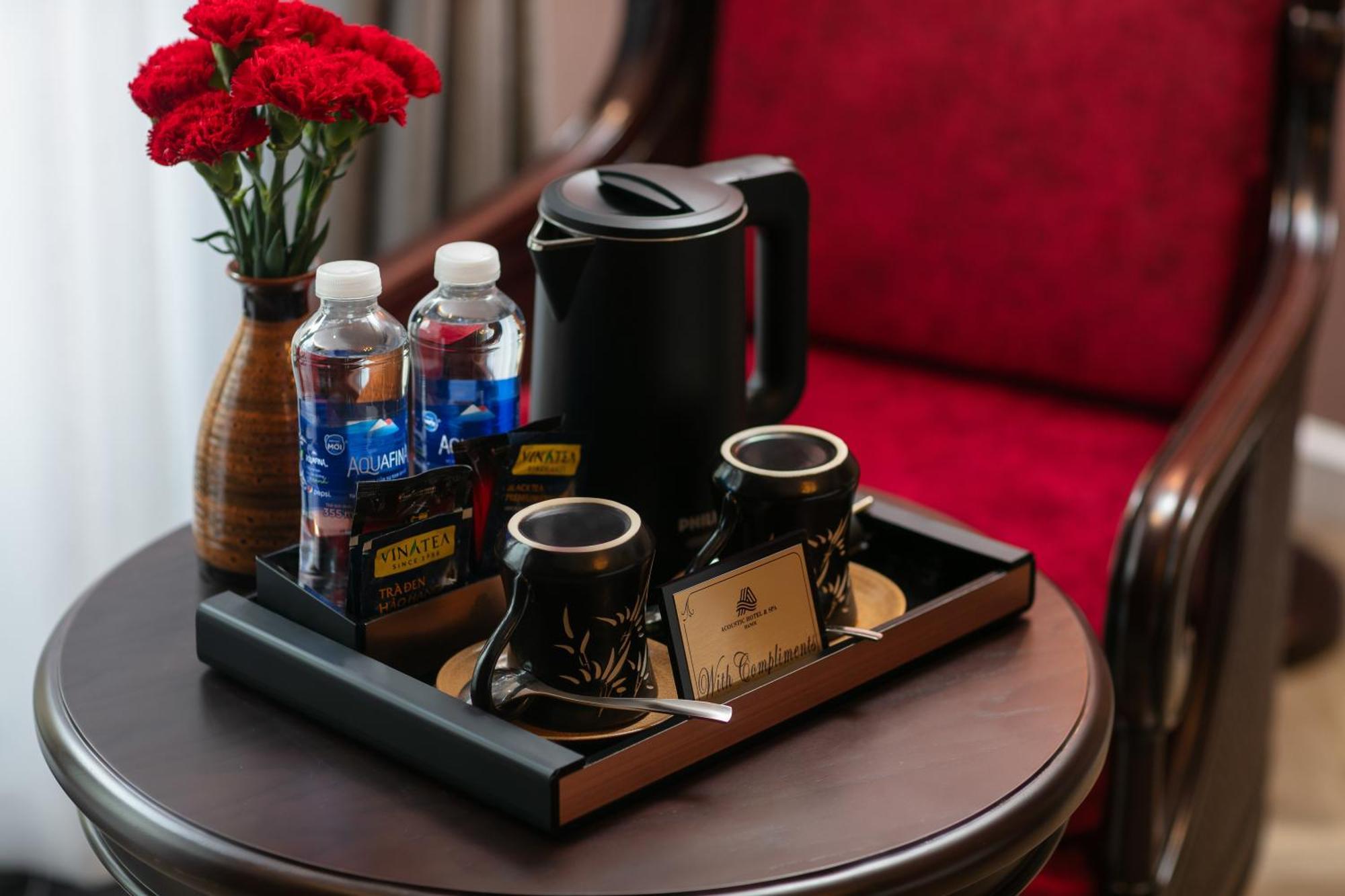 Acoustic Premium Hotel & Spa Hanoi Buitenkant foto