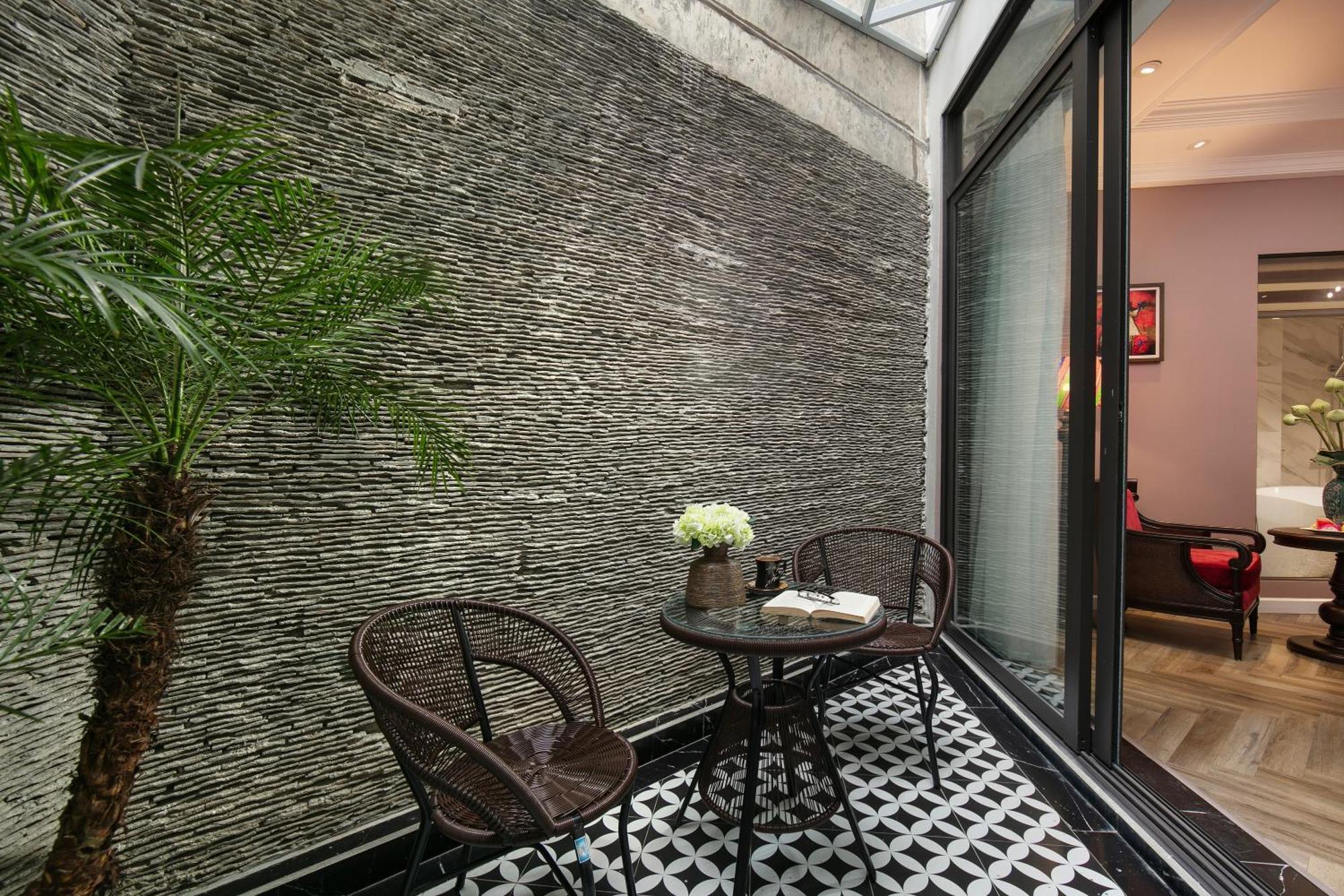 Acoustic Premium Hotel & Spa Hanoi Buitenkant foto